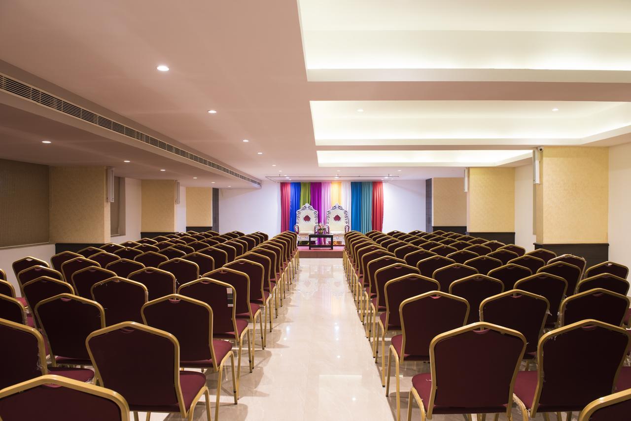 Lalitha Inn Guruvāyūr エクステリア 写真