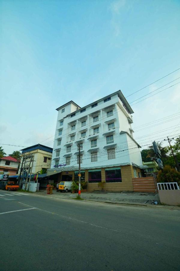 Lalitha Inn Guruvāyūr エクステリア 写真