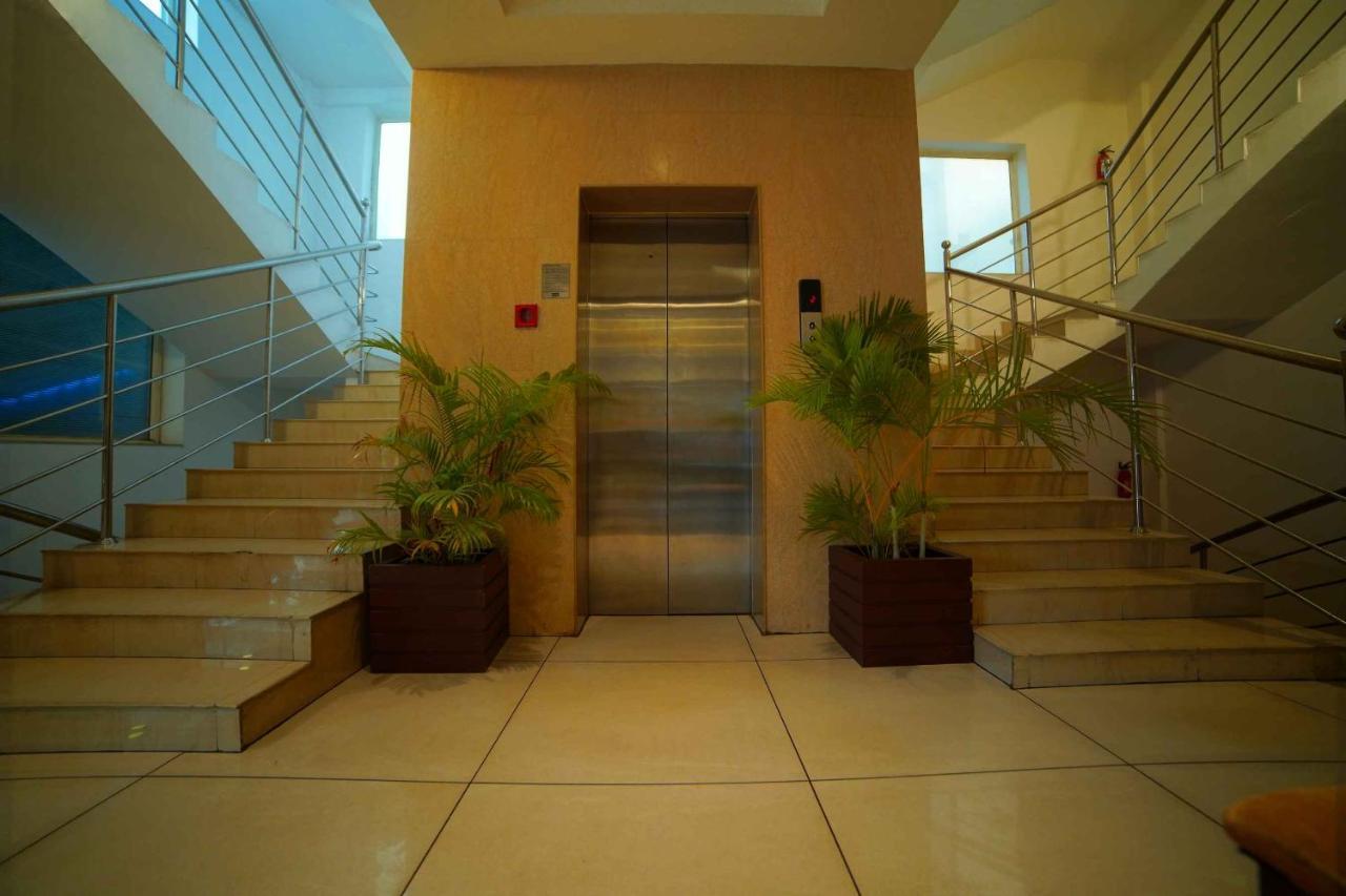 Lalitha Inn Guruvāyūr エクステリア 写真