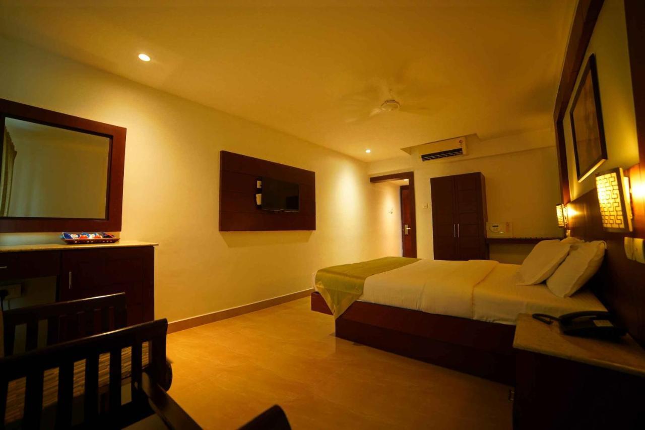 Lalitha Inn Guruvāyūr エクステリア 写真
